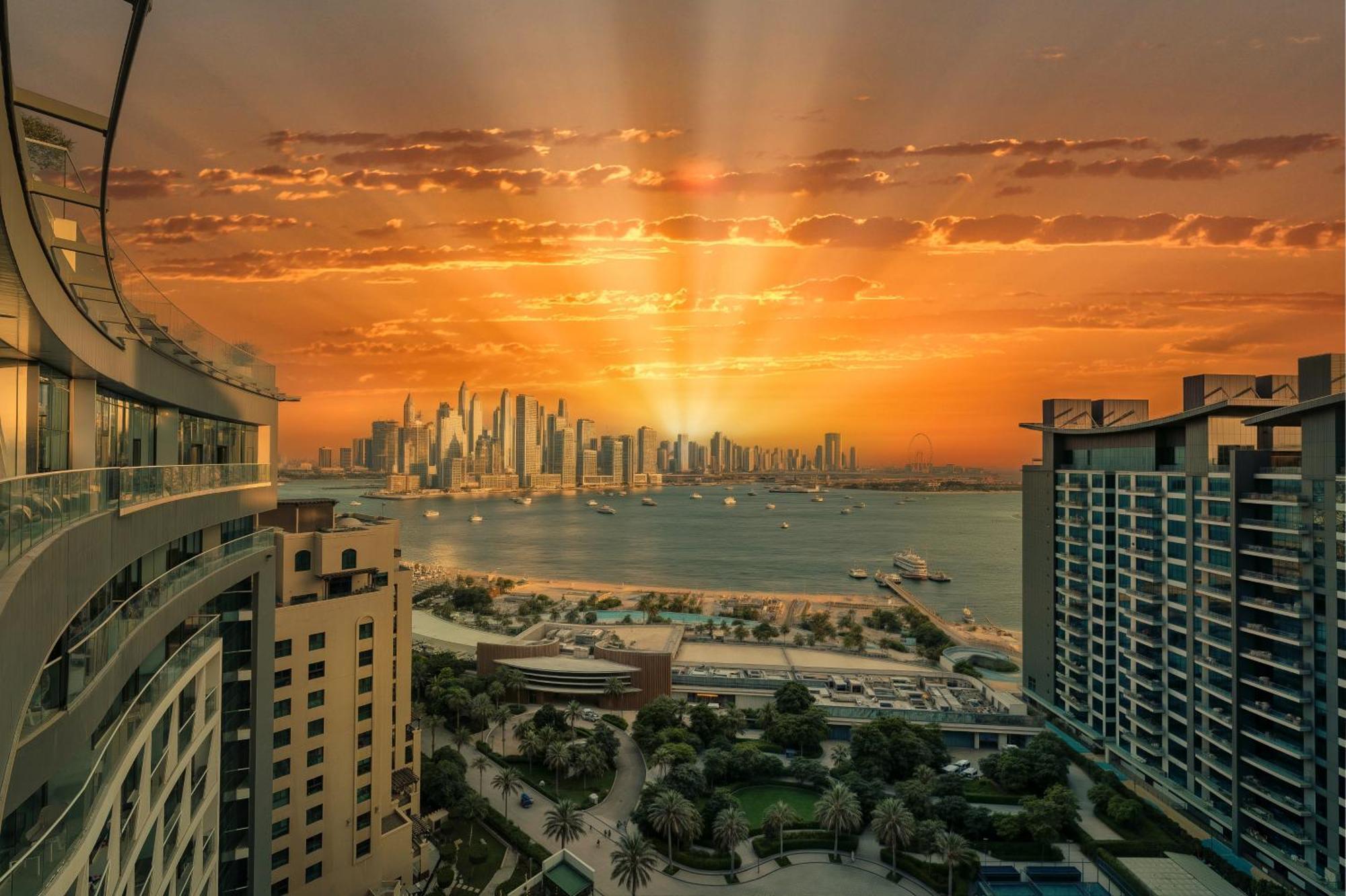 Palm Jumeirah - Luxe Infinity Pool I Direct Access Apartment *