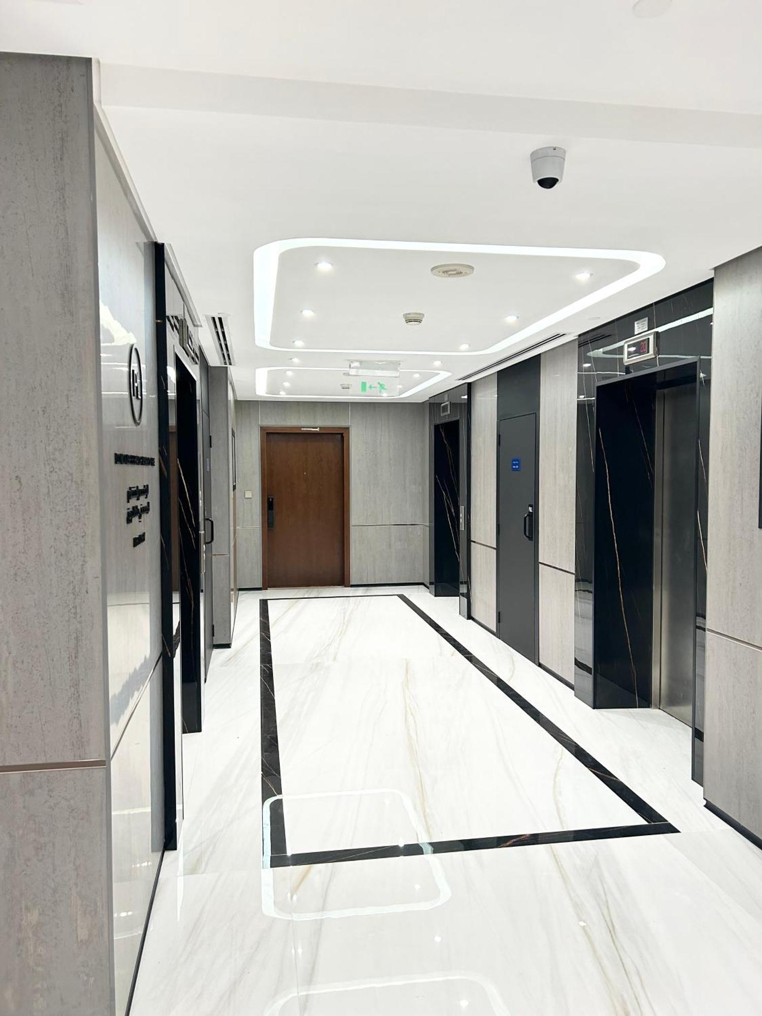 Charming Spacious In The Heart Of Jbr By Sweet Homes Ferienhaus *
