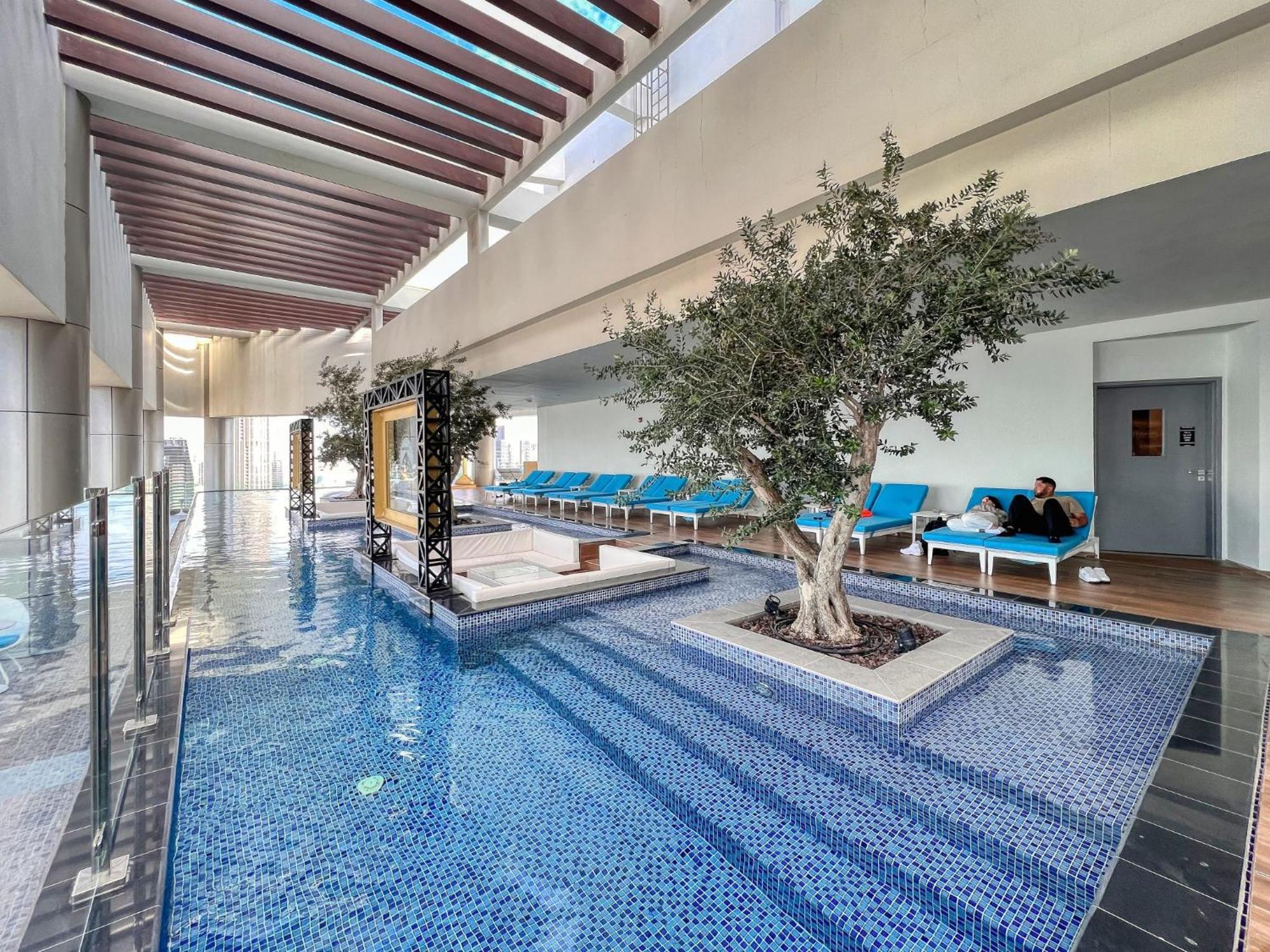 Highest Infinity Pool In Downtown Daire Dubai