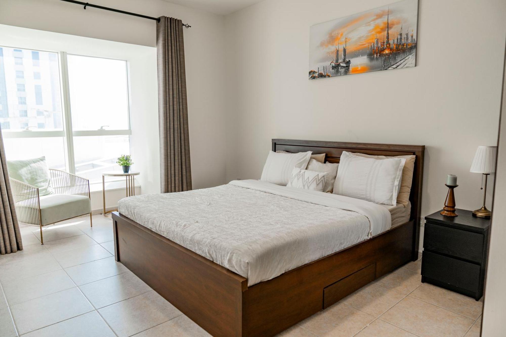 Stunning 1 Bedroom In Marina Apartment Dubai