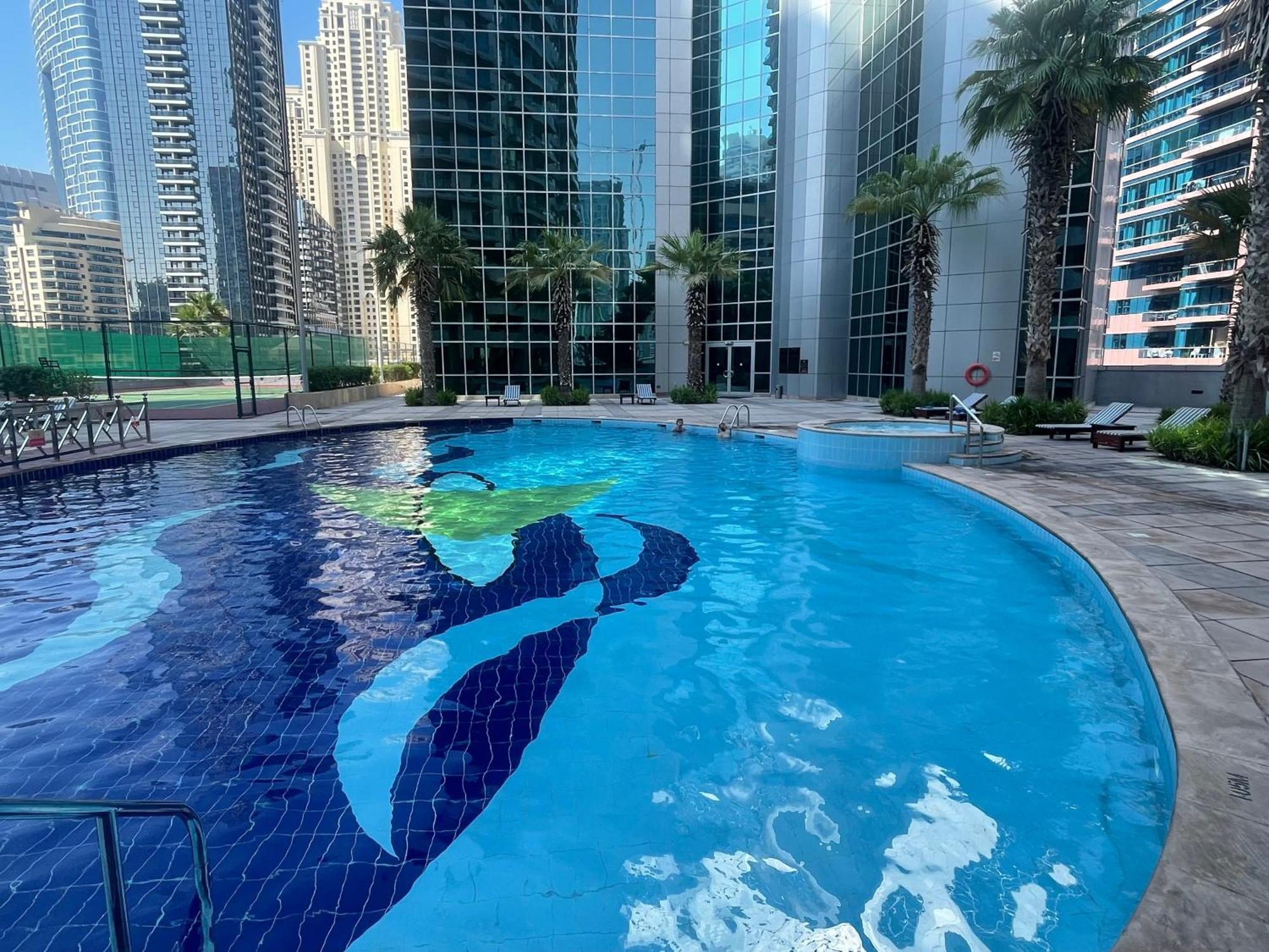 Marina View With Pool, Gym, Tennis Court, 5 Mins To *