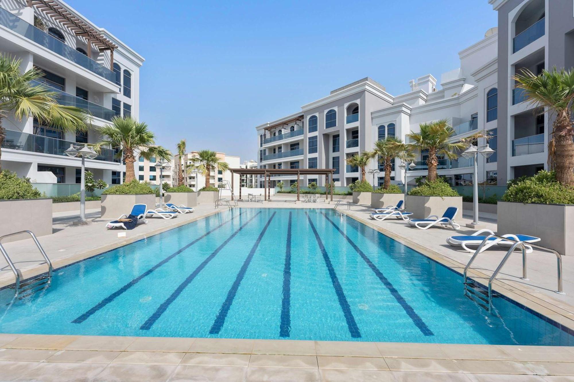 Silkhaus Aesthetic In Art Gardens With Gym & Pool Access Daire Dubai