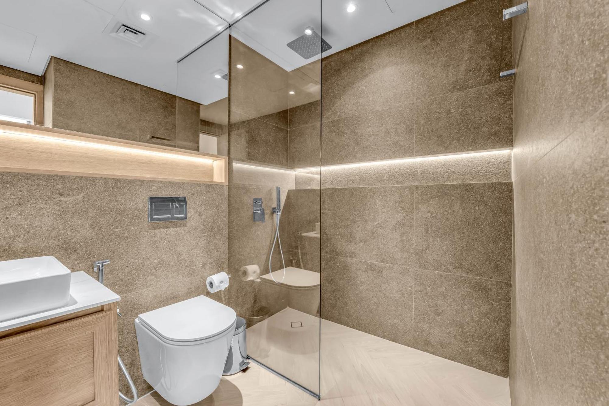 Apartamento Waves - Comfortable Jvc With Balcony And Maids Dubai