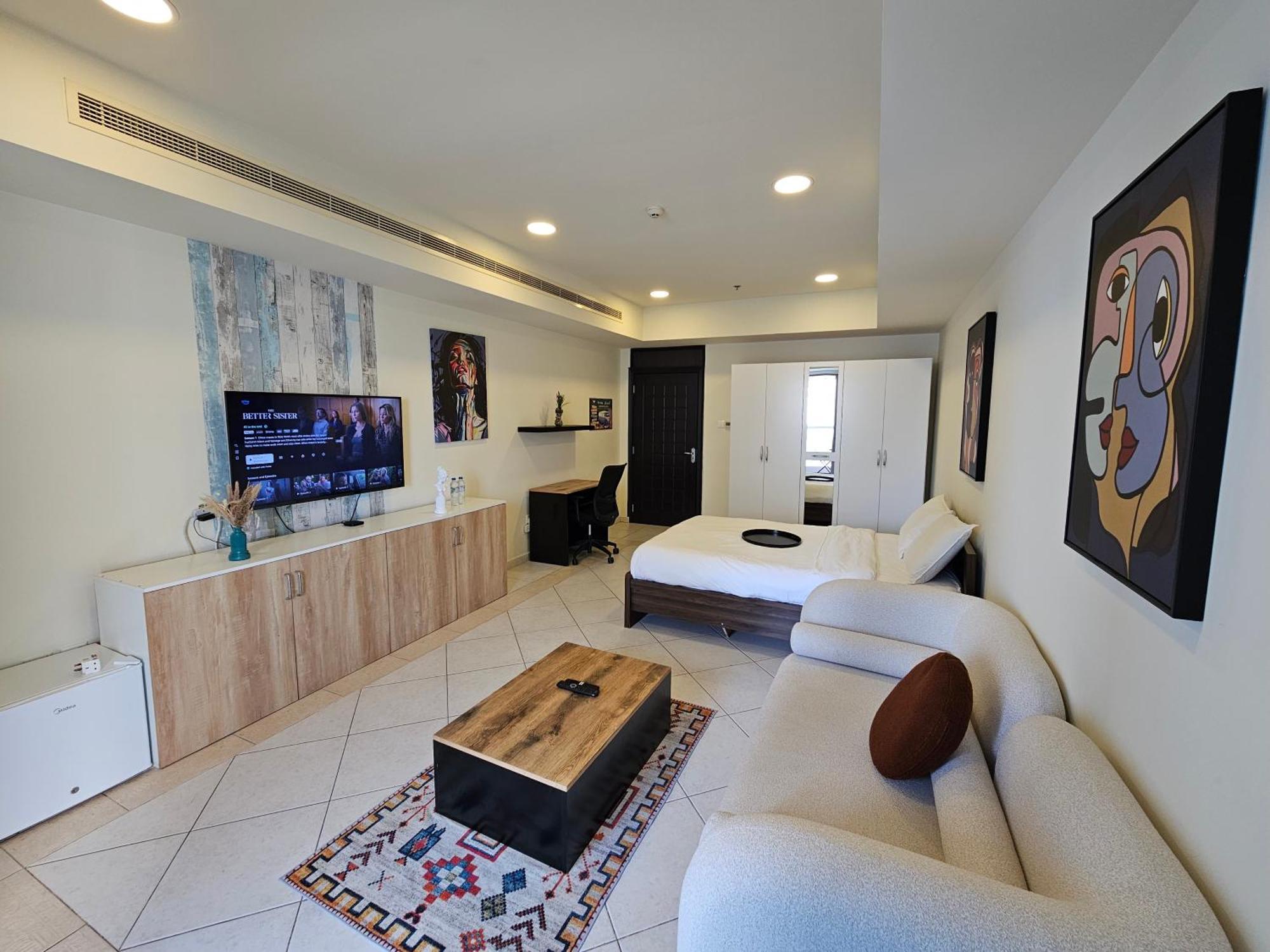 Super Host At Highest Residential Tower In The World, Private In A Shared *