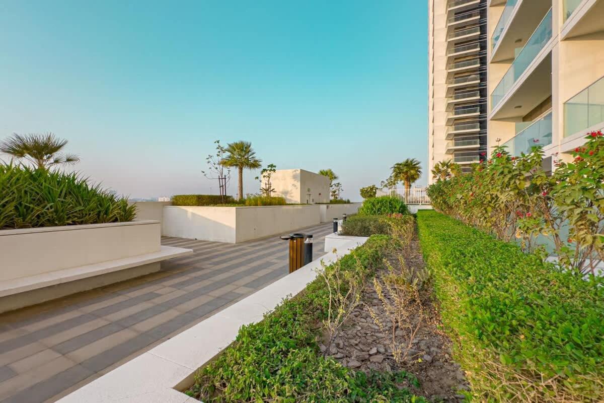 Damac Hills Carson On Golf Course