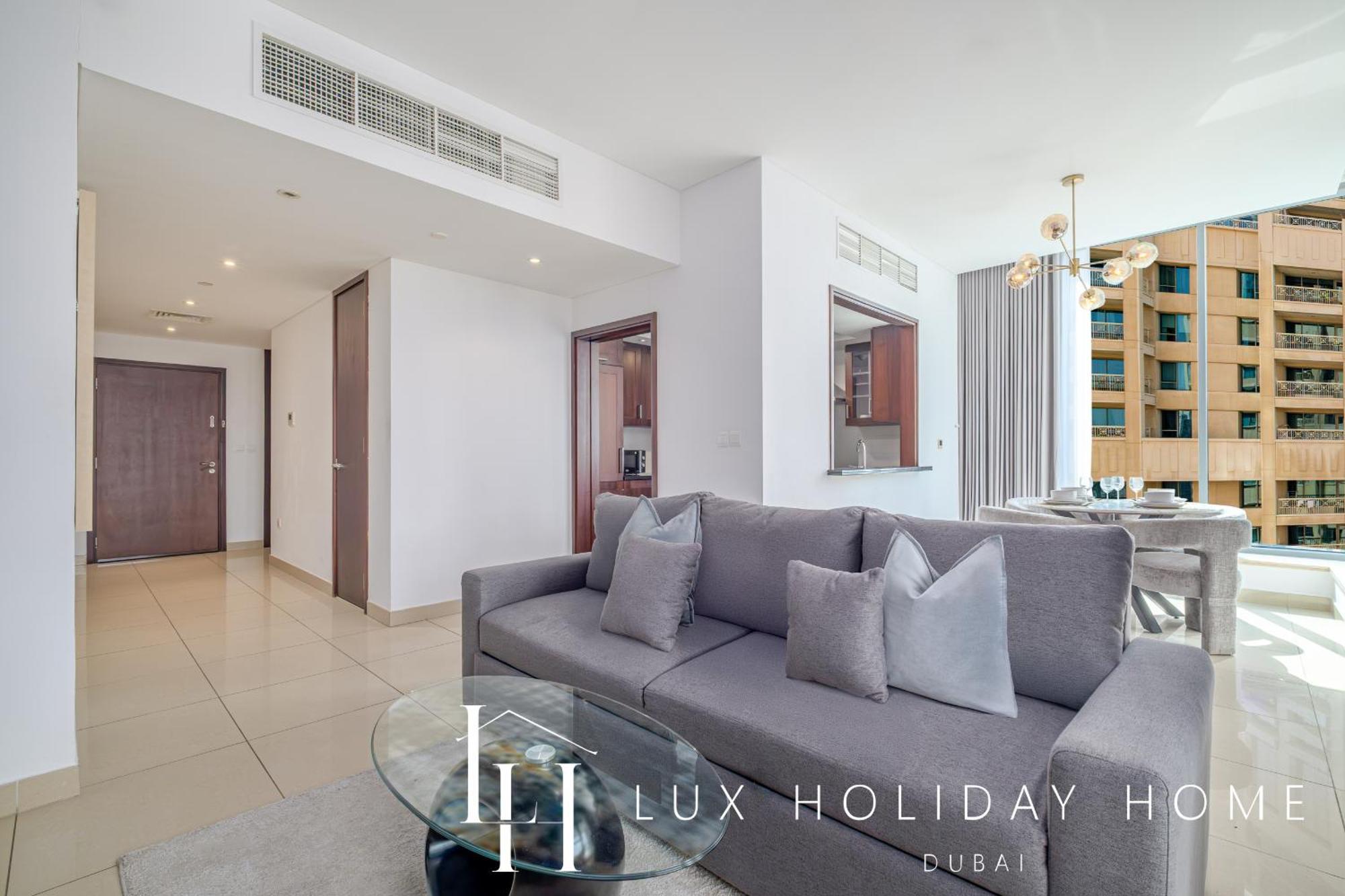 Lux The Burj Khalifa Fountain View Apartment Dubai
