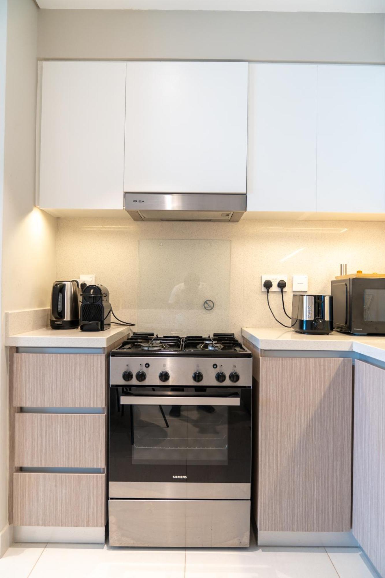 Elegant Luxury With Stunning Views In Creek Harbour By Aya Boutique Apartment *