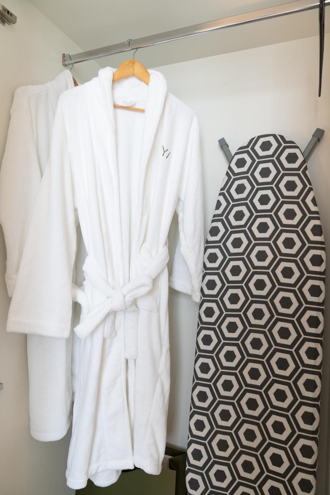 Elegant Luxury With Stunning Views In Creek Harbour By Aya Boutique * Dubai
