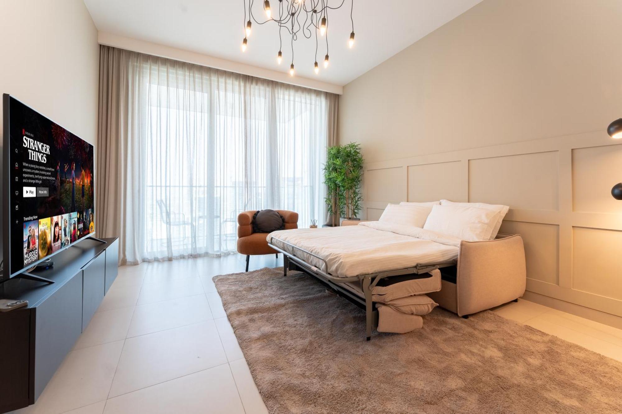 Elegant Luxury With Stunning Views In Creek Harbour By Aya Boutique Dubai