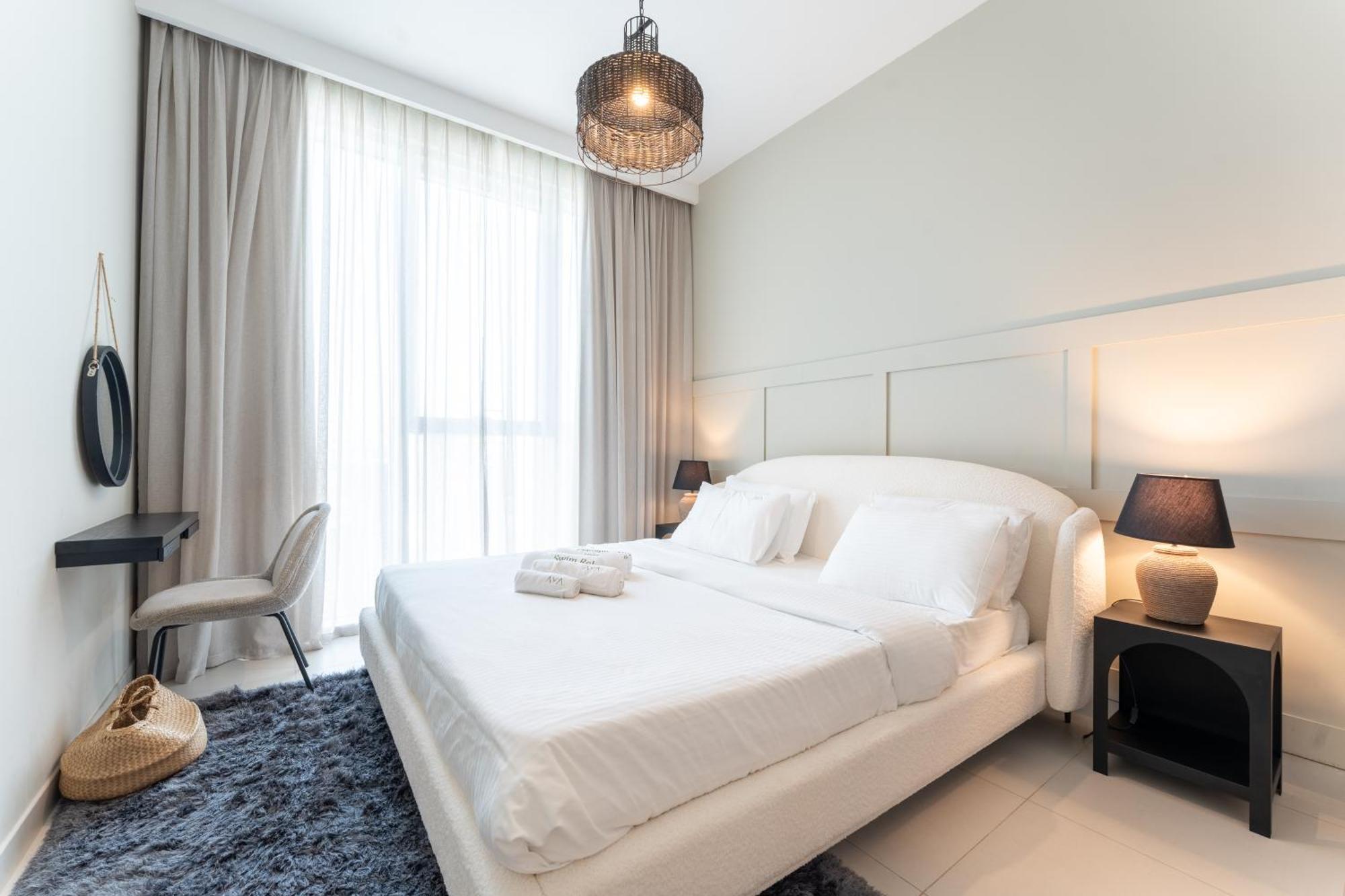 Elegant Luxury With Stunning Views In Creek Harbour By Aya Boutique Apartment
