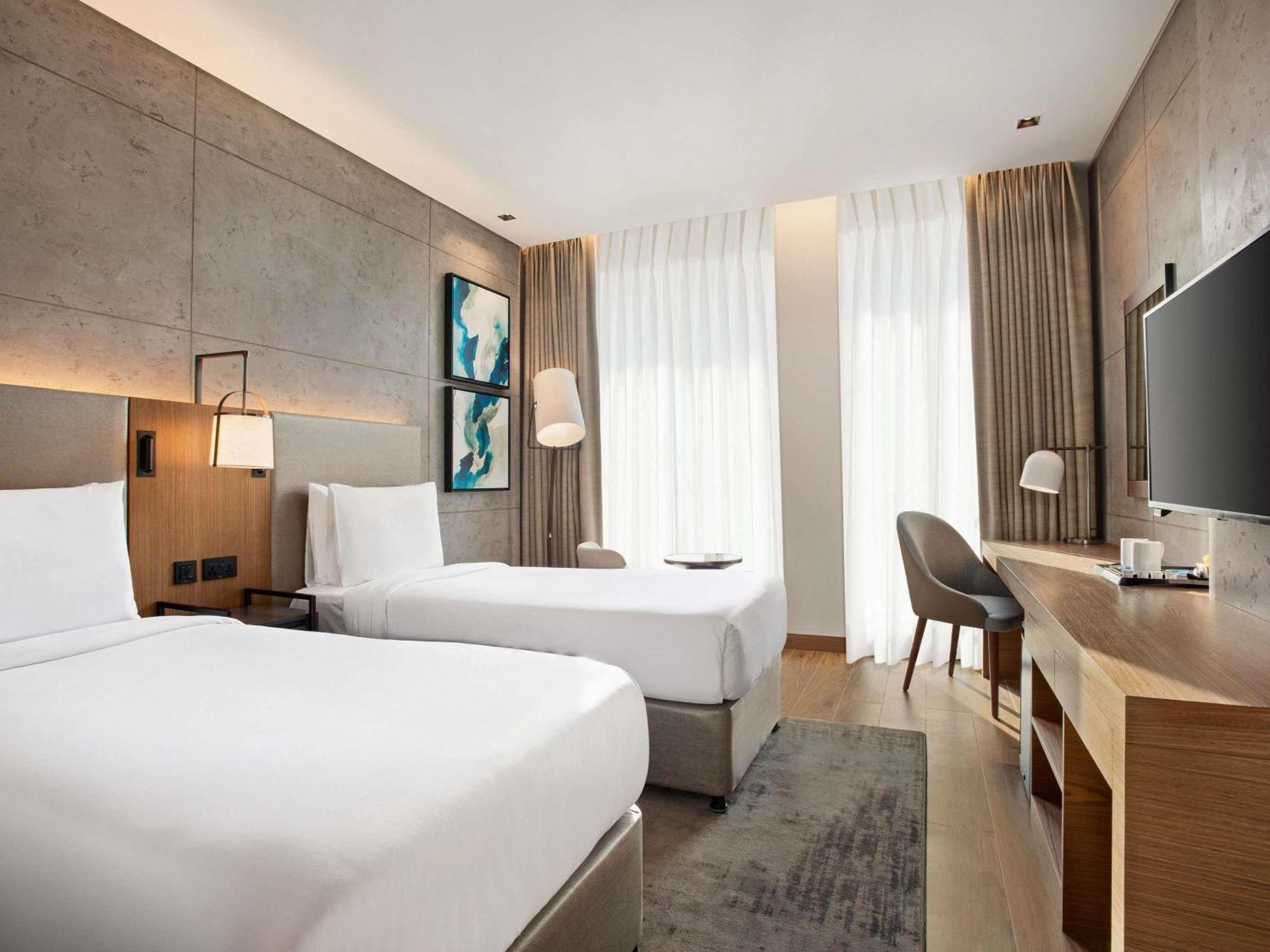 Mercure Gold District