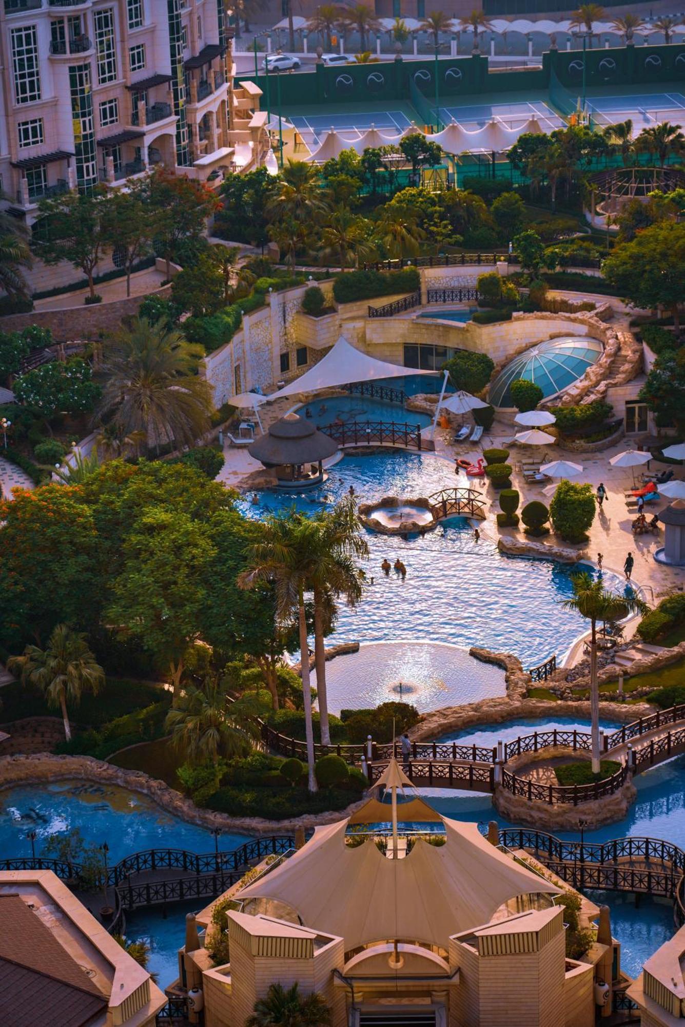 Roda Al Murooj Residences * Dubai