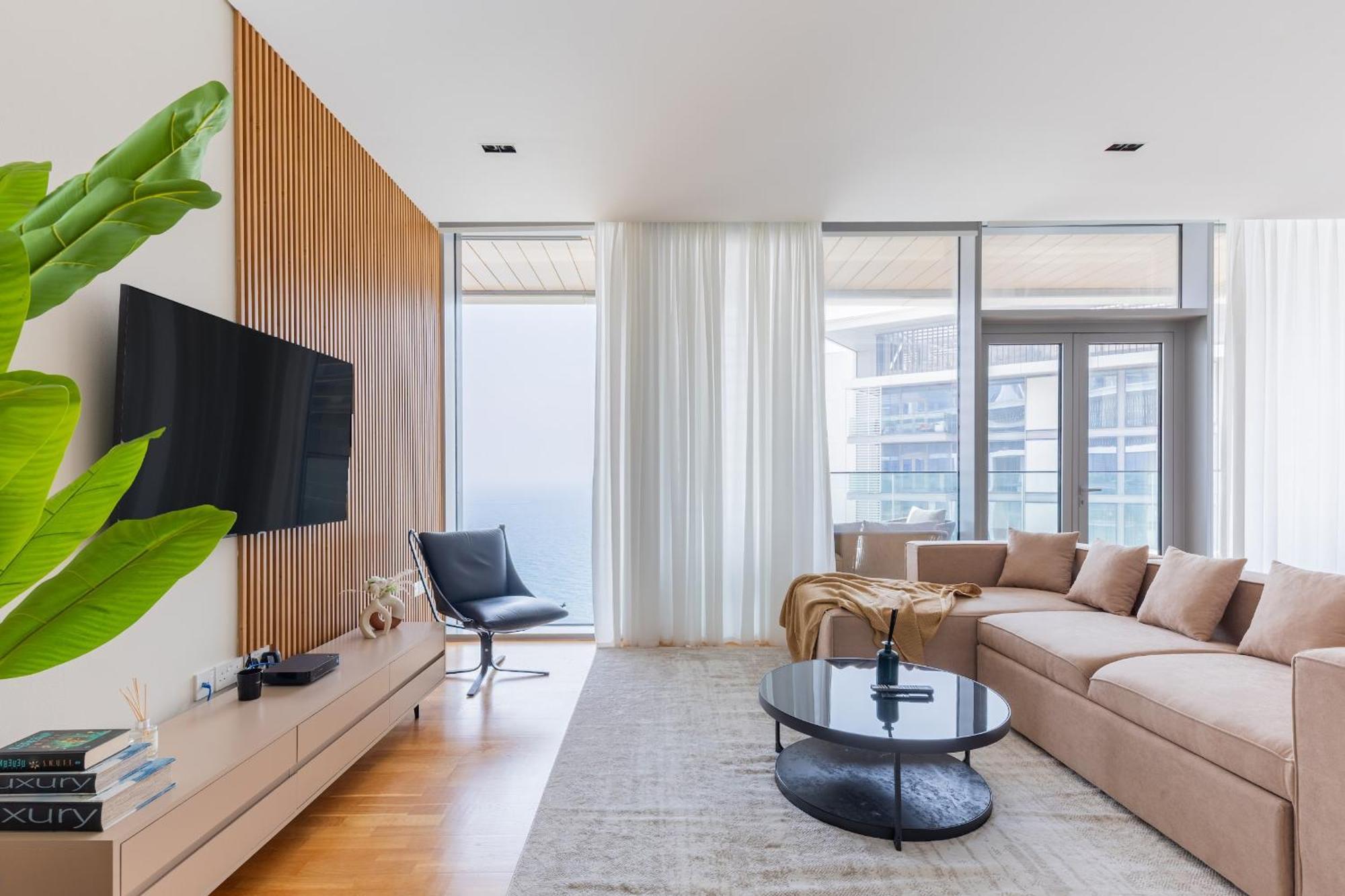 Welcome - Bluewaters Brand New 2-bedroom Apartment