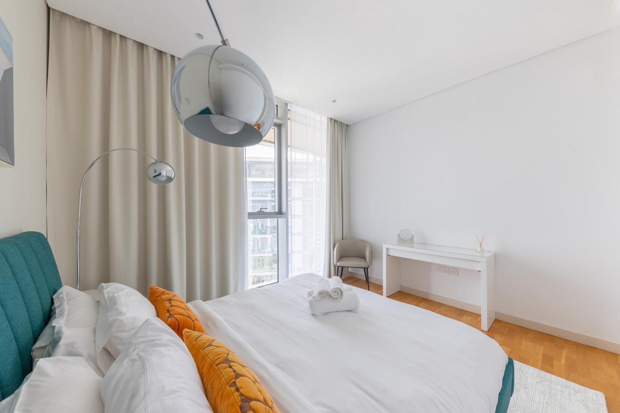 Welcome - Bluewaters Brand New 2-bedroom Apartment