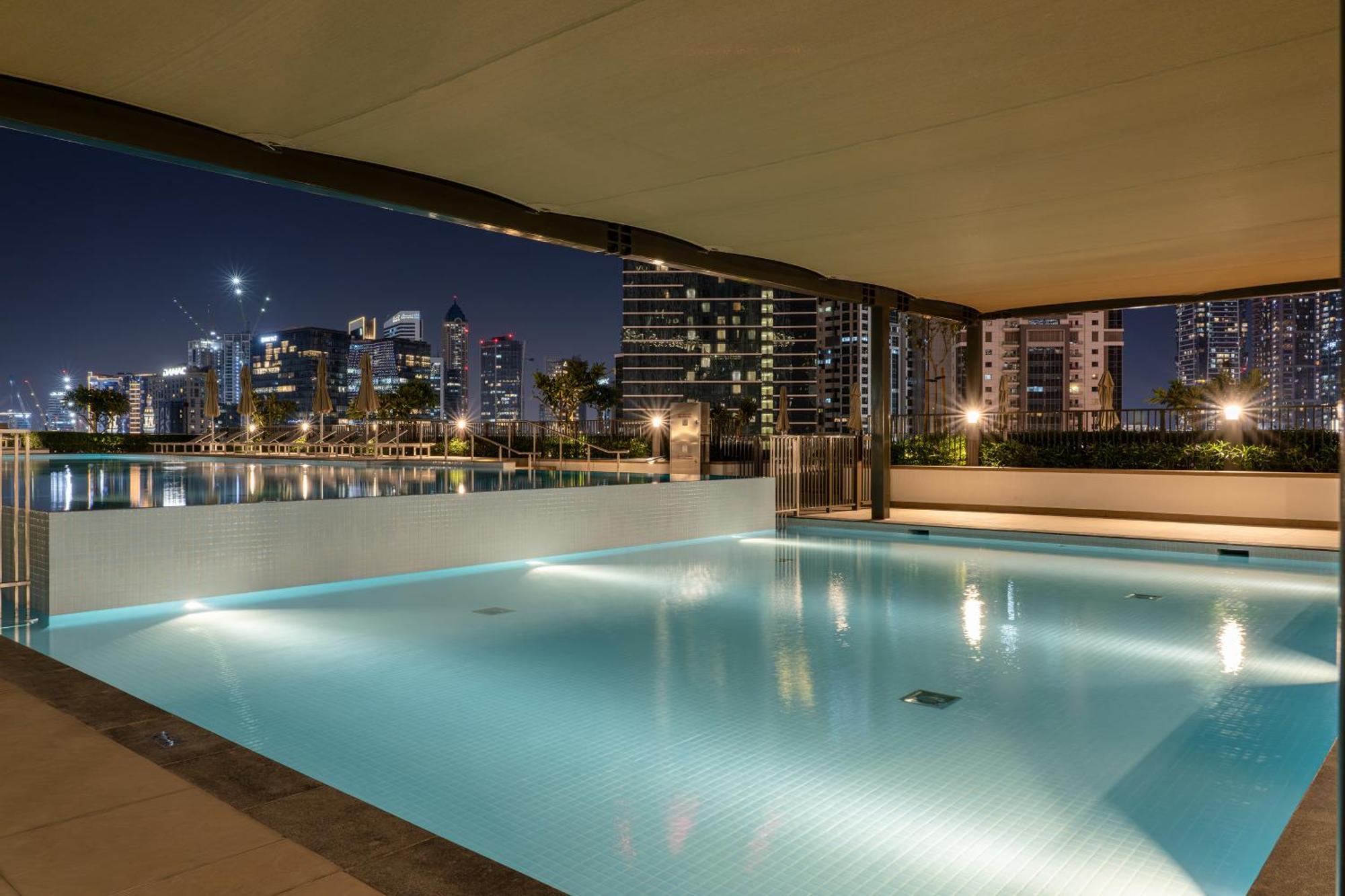 Luxury One Bedroom With Full Burj Khalifa View & Fountain View By Delujo
