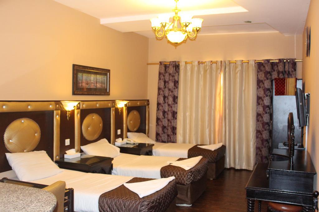 Hafez - Al Ras Metro Station Hotel 3*