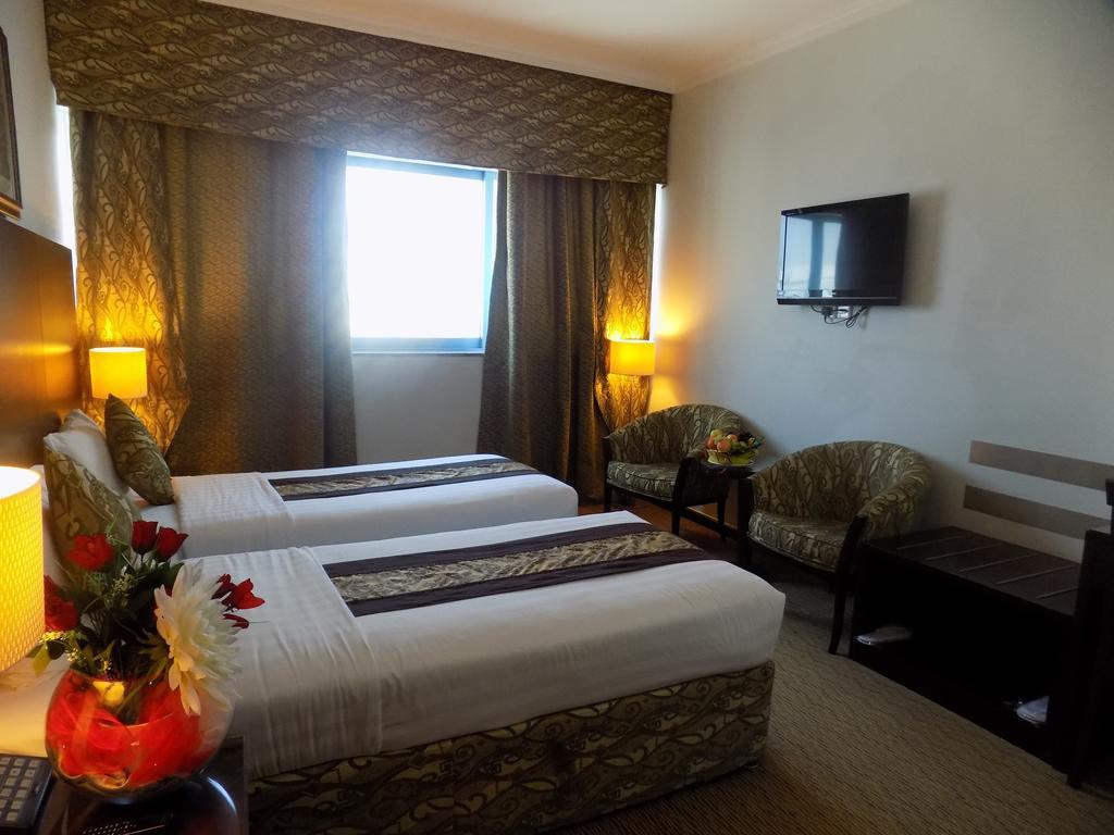 Dream Palace Hotel 3*