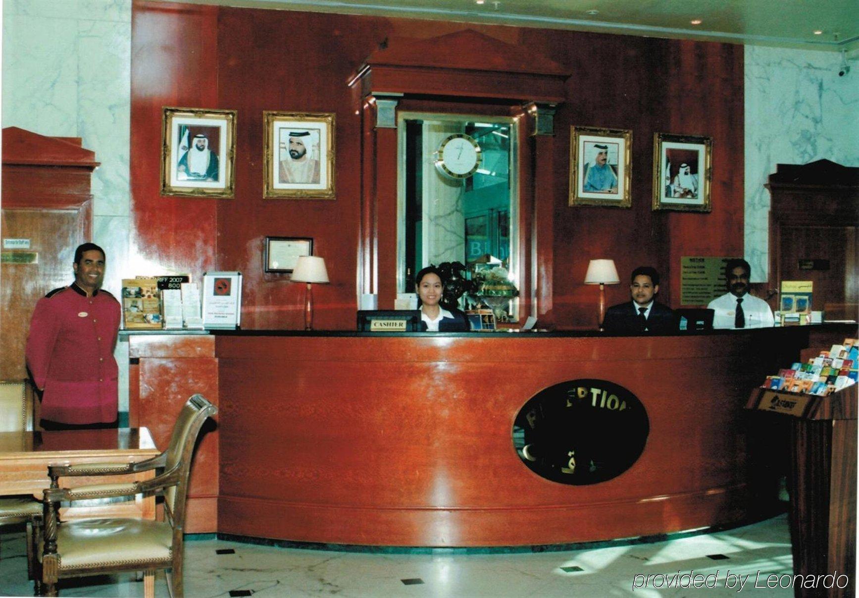 Hotel Grand Mayfair 3*