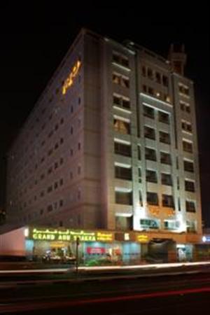 Apart Otel Time Topaz Dubai