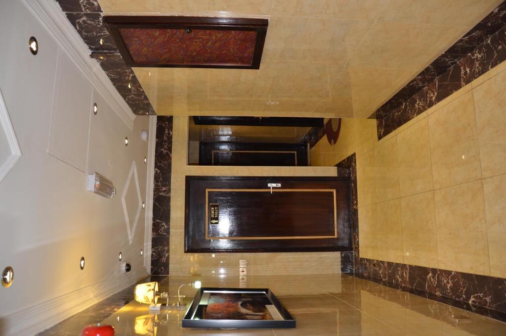 Hotel Grand Sina *