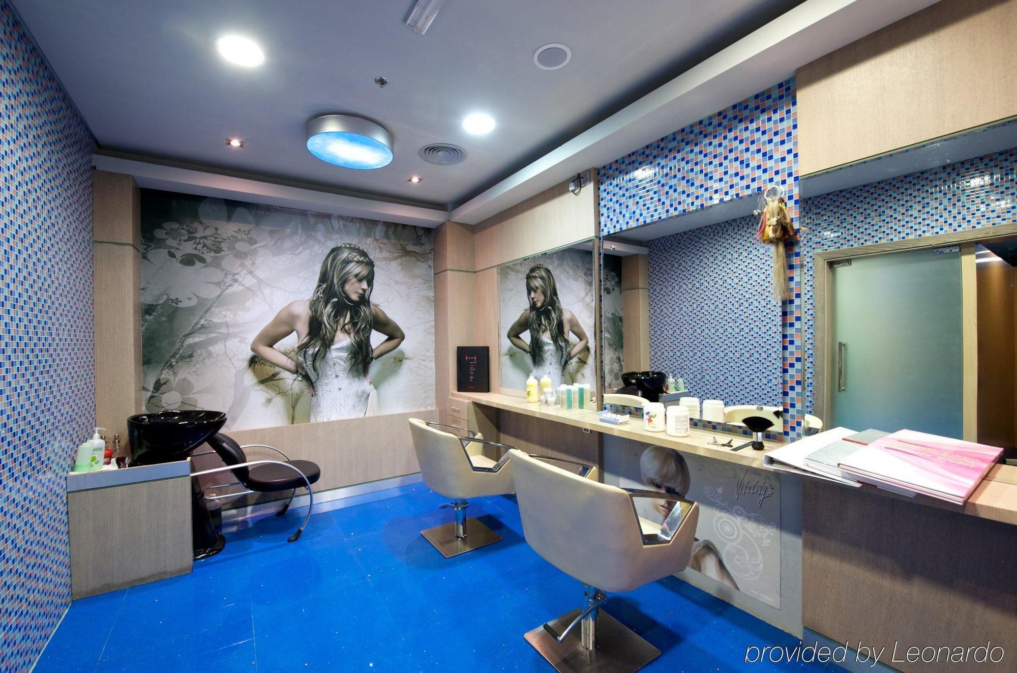 Time Grand Plaza Hotel, Airport 4* Dubai