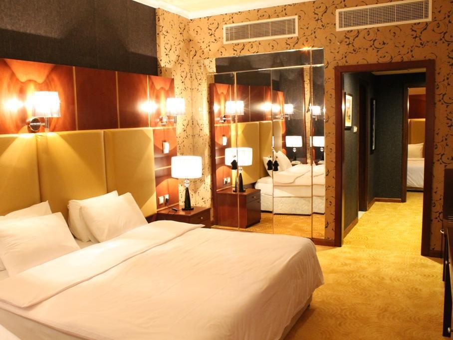 Kings Park Otel 3*