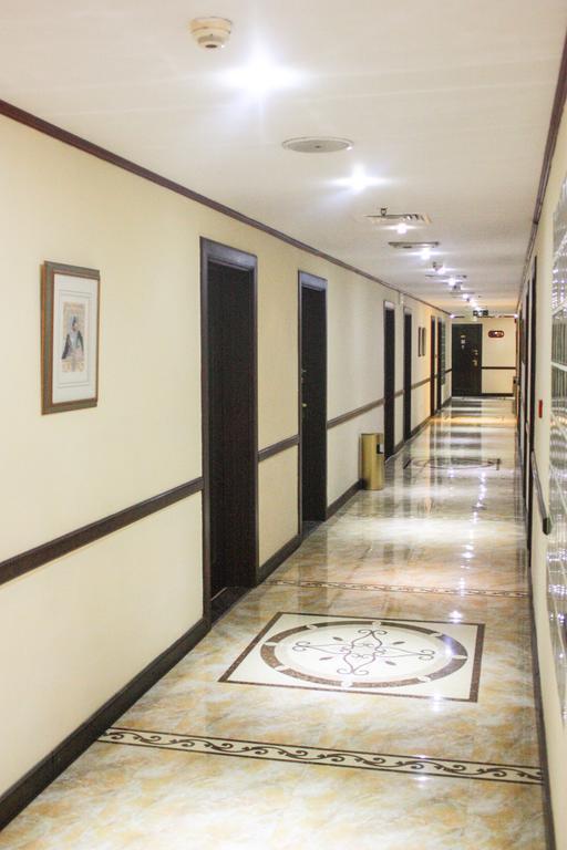 Grand Mayfair Hotel 3*