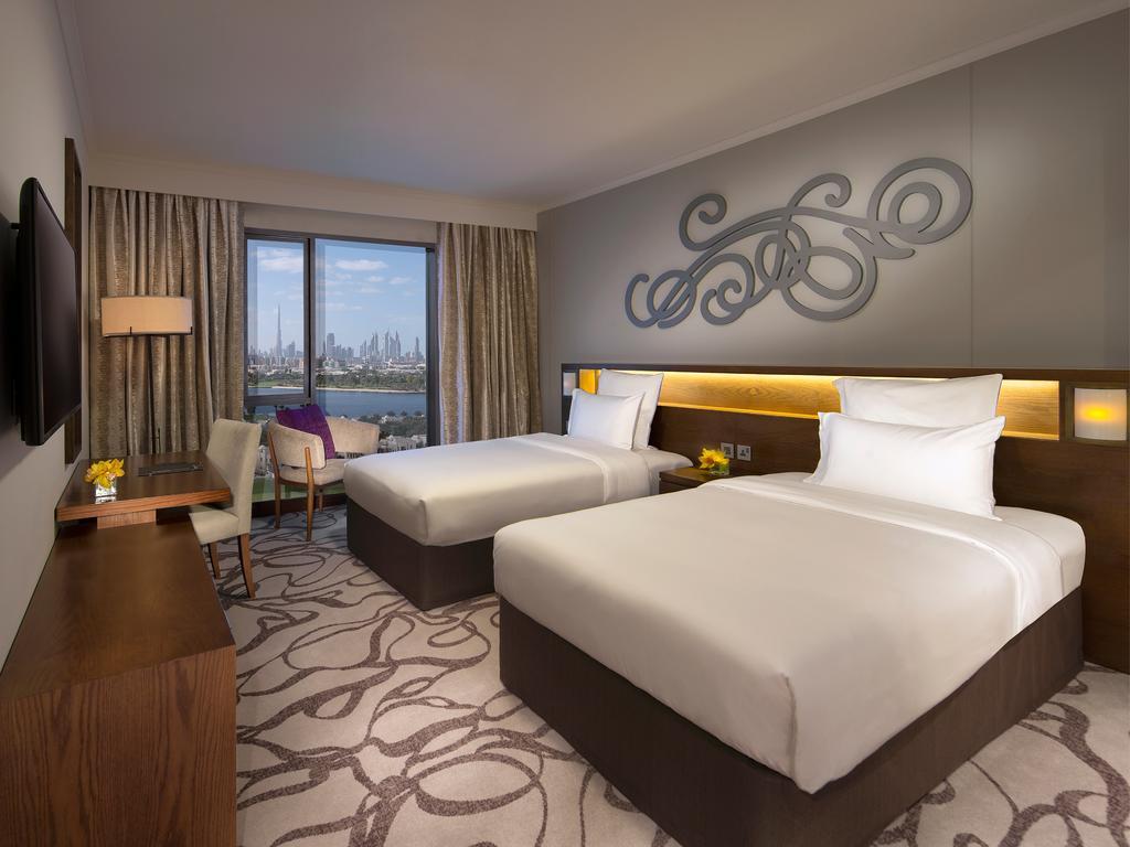 Pullman Creek Centre Residences Aparthotel