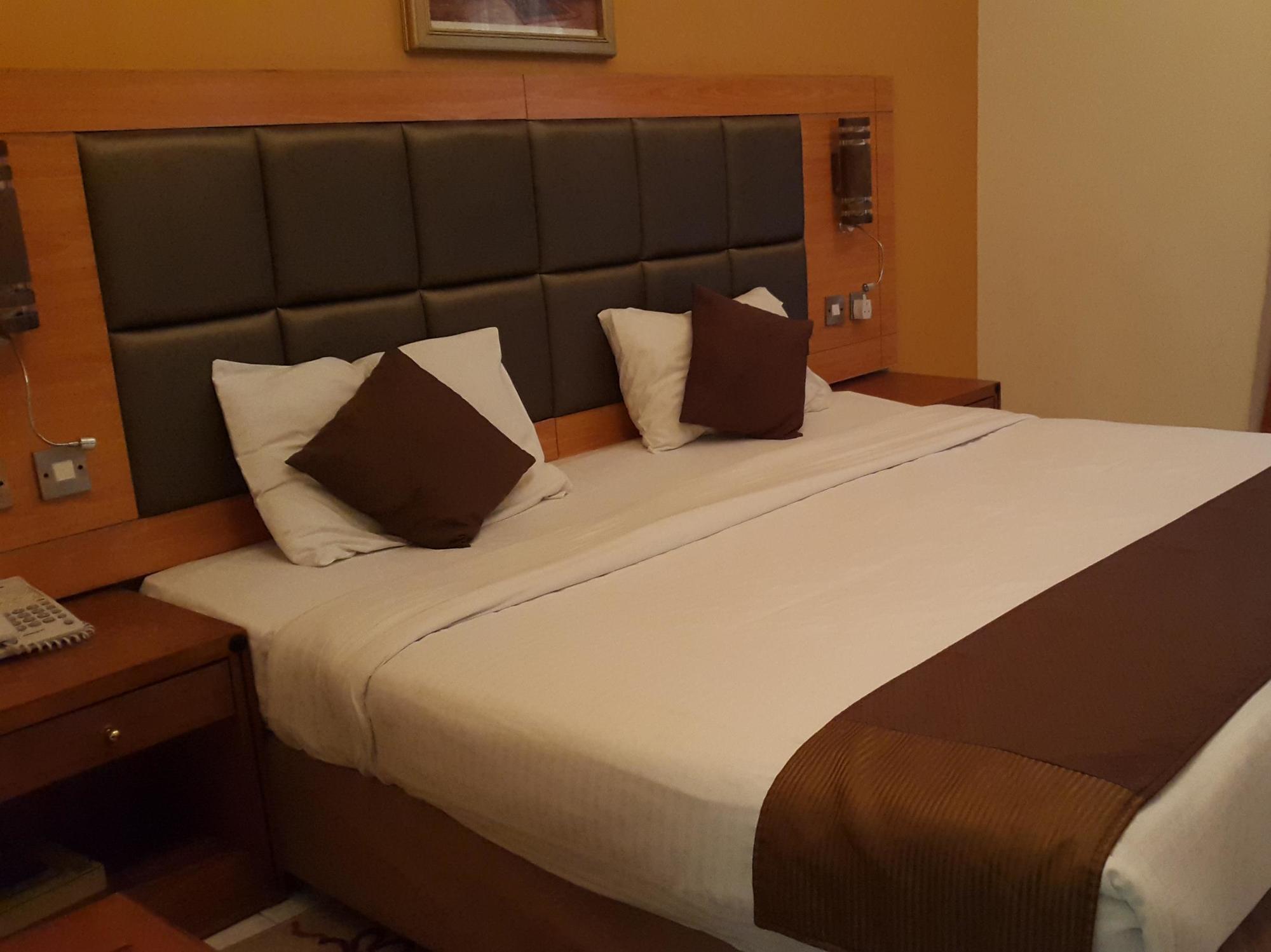 Oyo 123 Royal Dubai