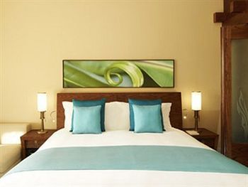 Sofitel Palm Hotel