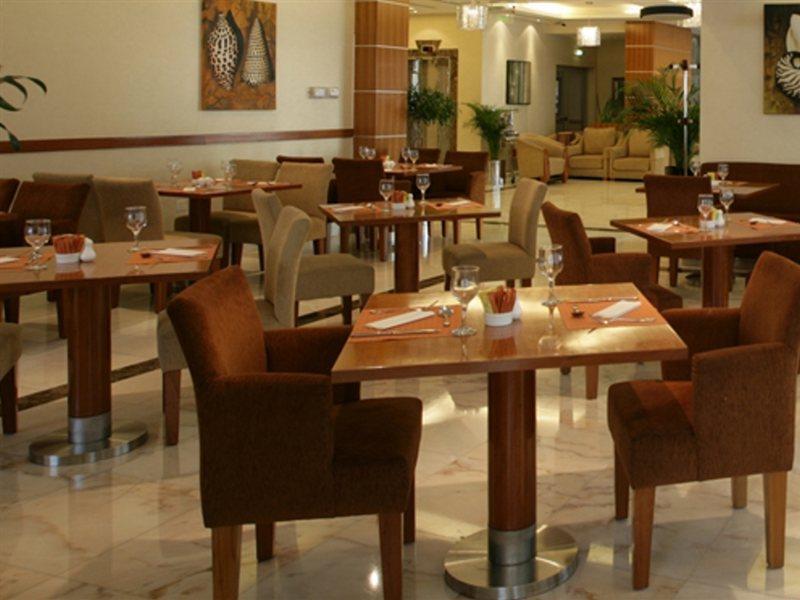 Auris Deira Apartment