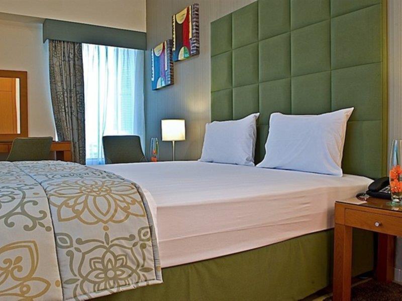Hotel Staybridge Financial Centre By Ihg