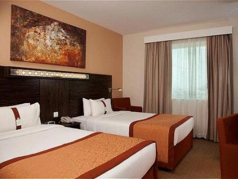 Otel Express Dubai, Jumeirah By Ihg 3*