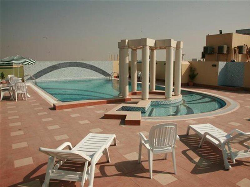 Dunes Al Qusais Aparthotel 3*