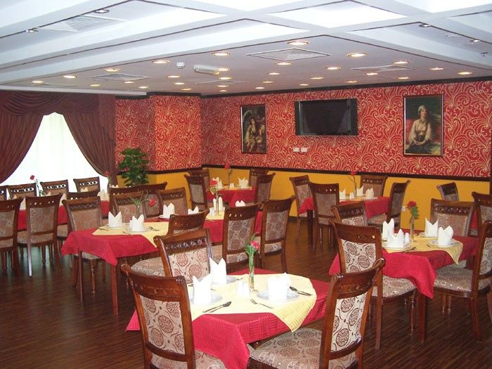 Hotel Benta Grand Llc