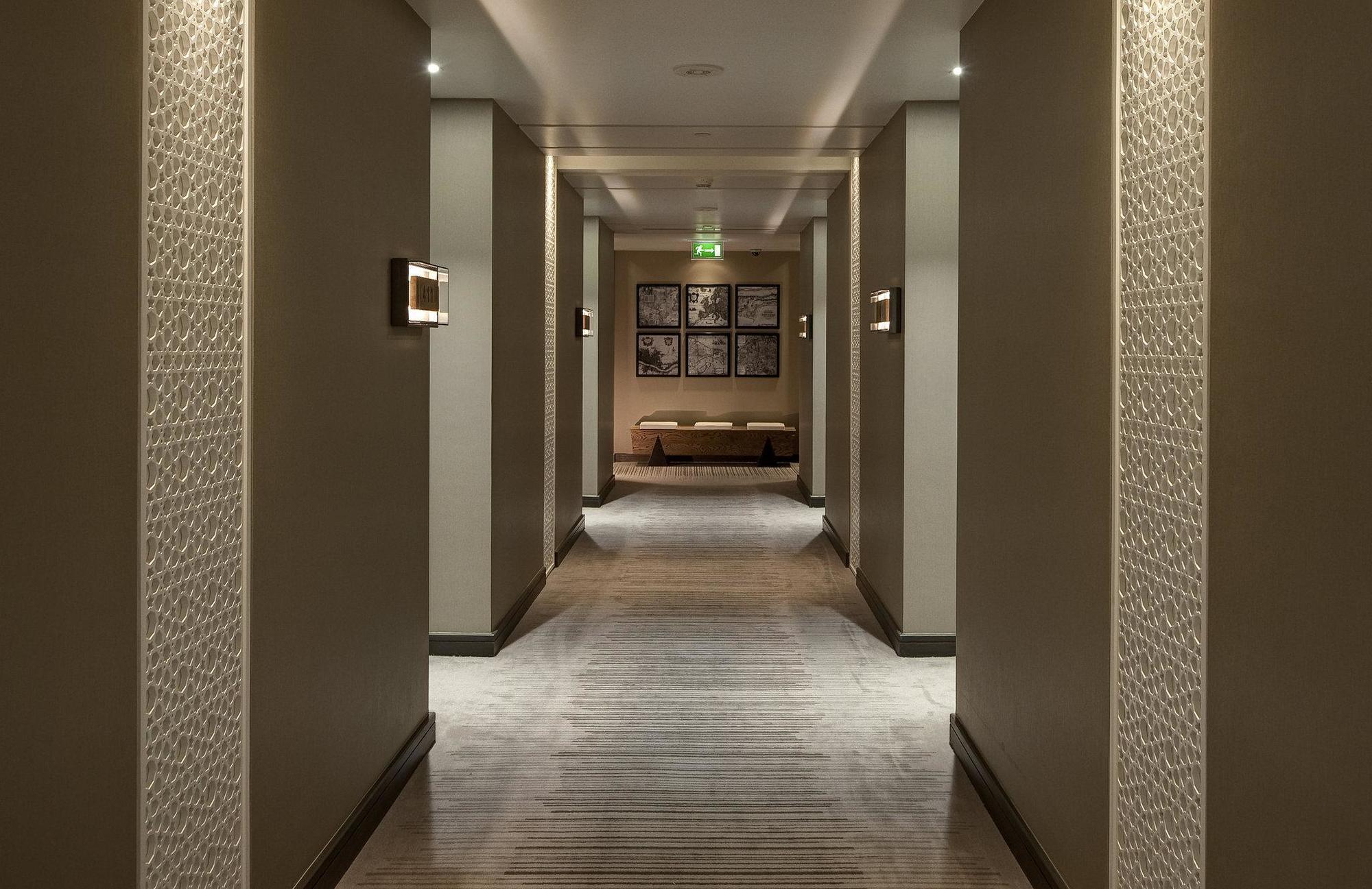 Boulevard, Autograph Collection Hotel 4*