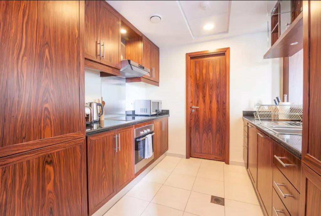 Faraway Homes - Burj Residences Apartment Dubai
