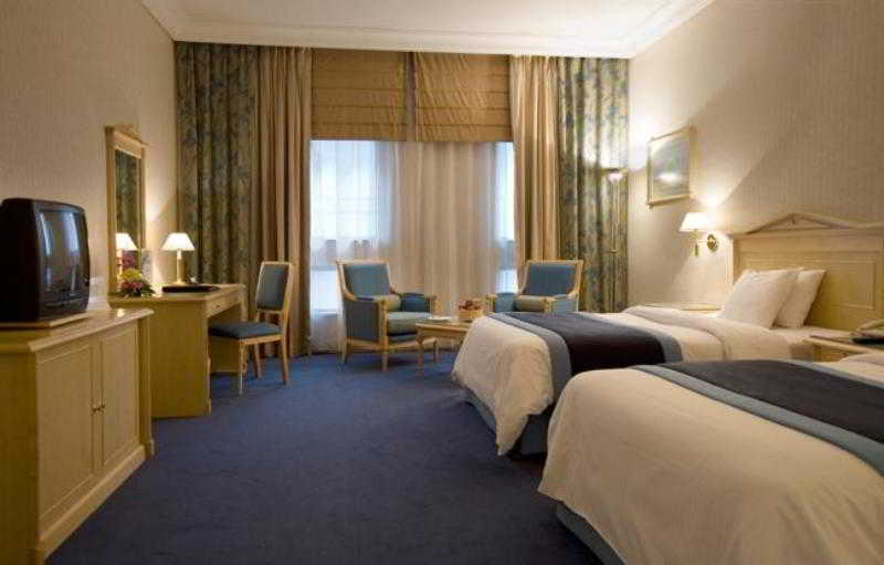 Capitol Jumeirah Hotel 4*