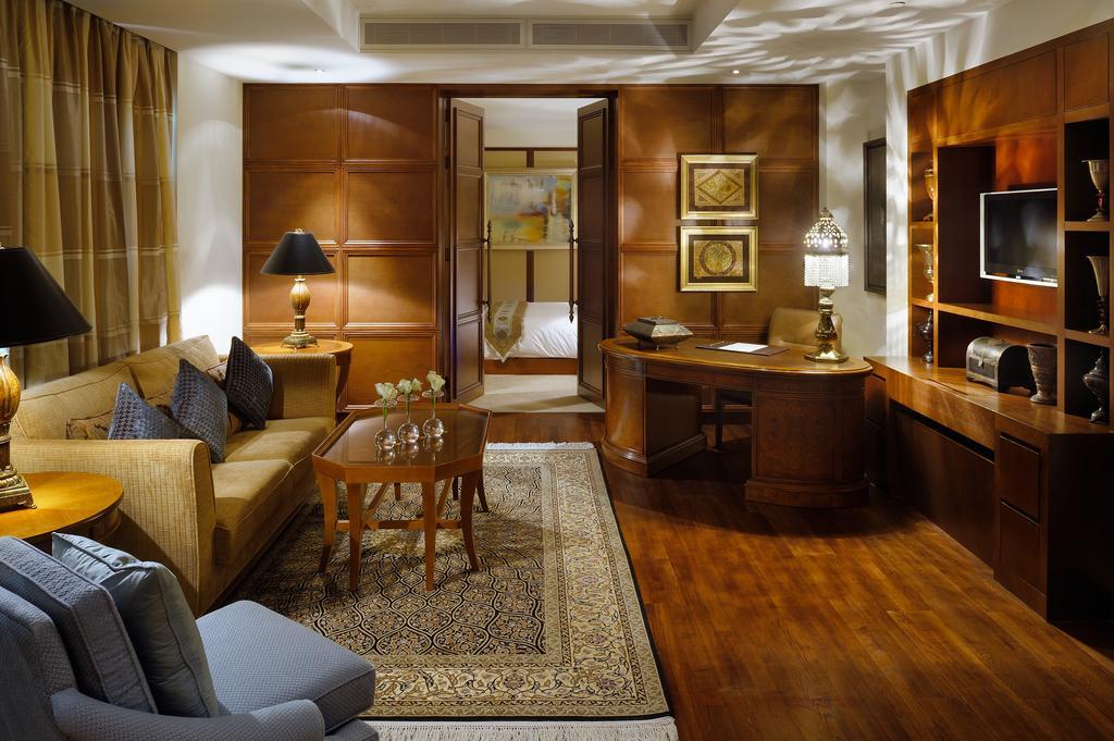 Palace Downtown 5* Dubai