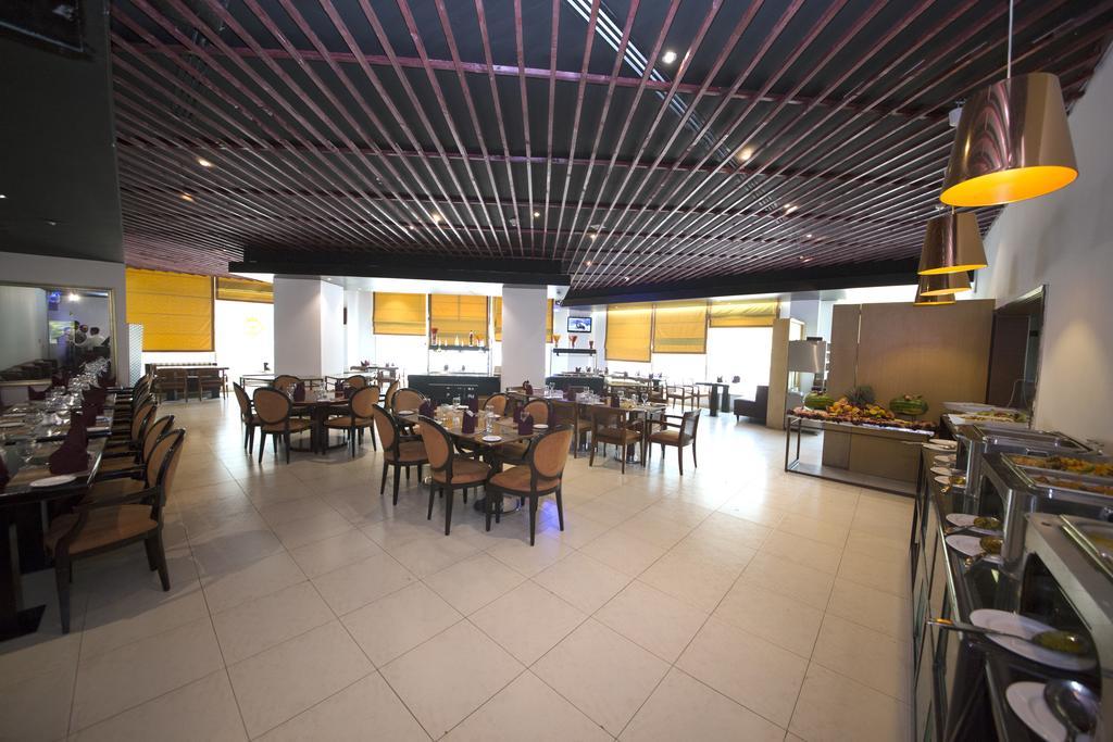 City Seasons Aparthotel Dubai