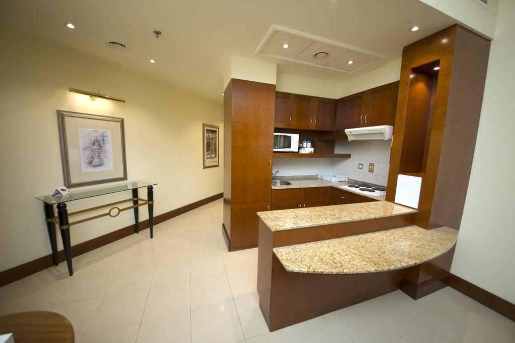 City Seasons Aparthotel Dubai