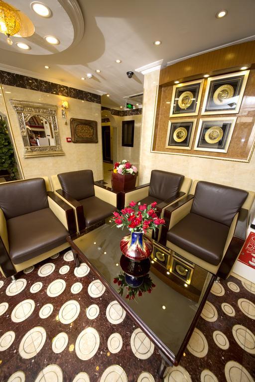 Grand Sina Hotel *
