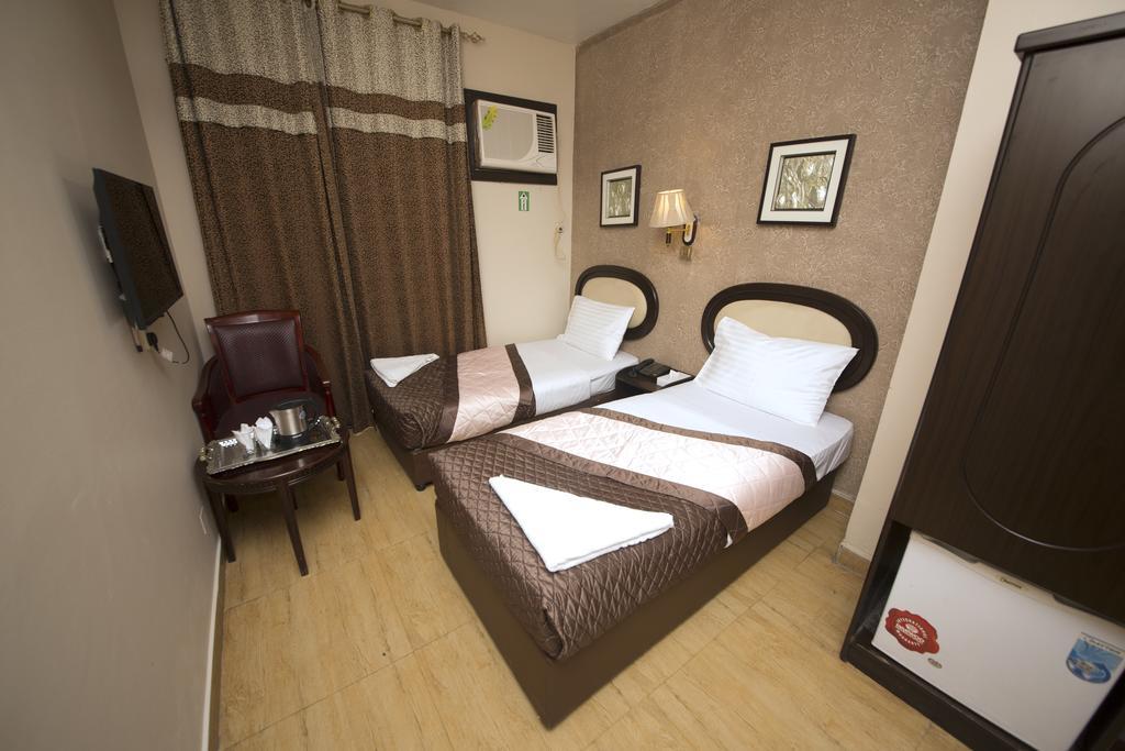 Hotel Grand Sina