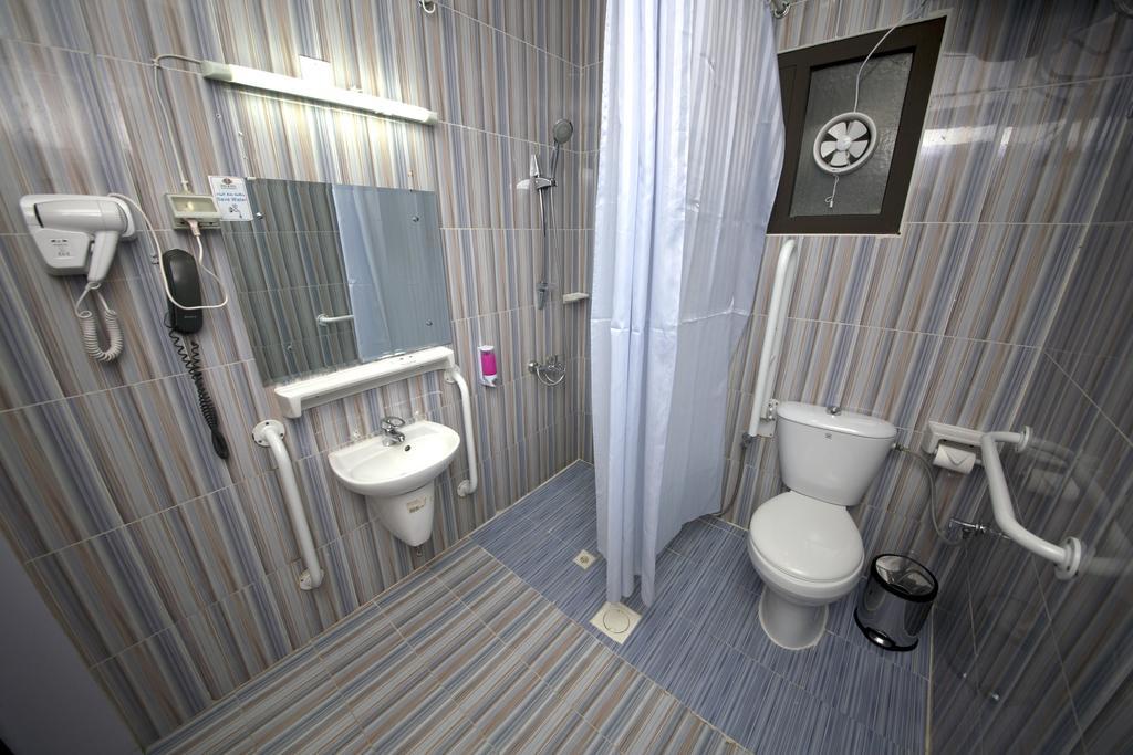 Sutchi Hotel Dubai