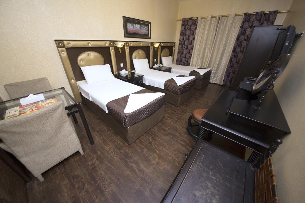 Hotel Hafez - Al Ras Metro Station