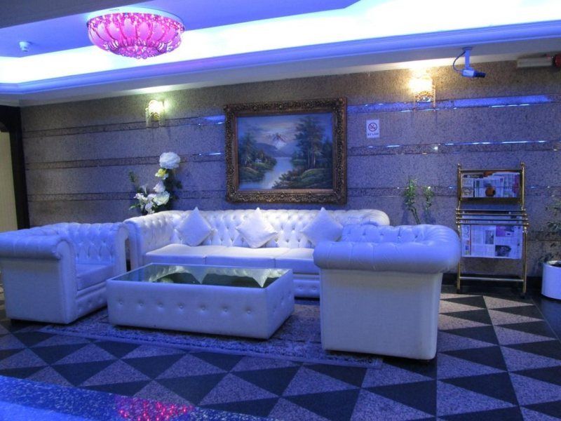 Royal Falcon Hotel 3*