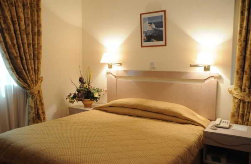 Wescott Pearl Aparthotel 3*