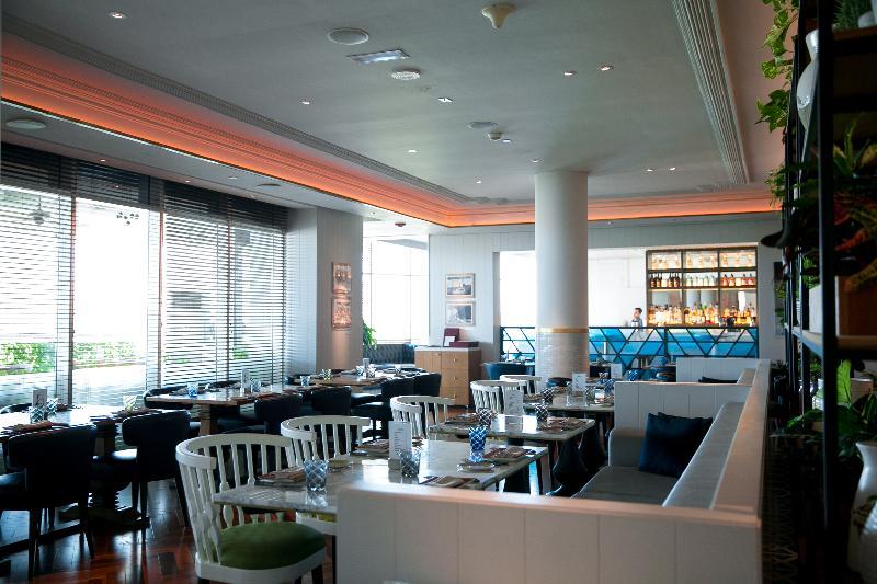 Doubletree By Hilton Jumeirah Beach 4*