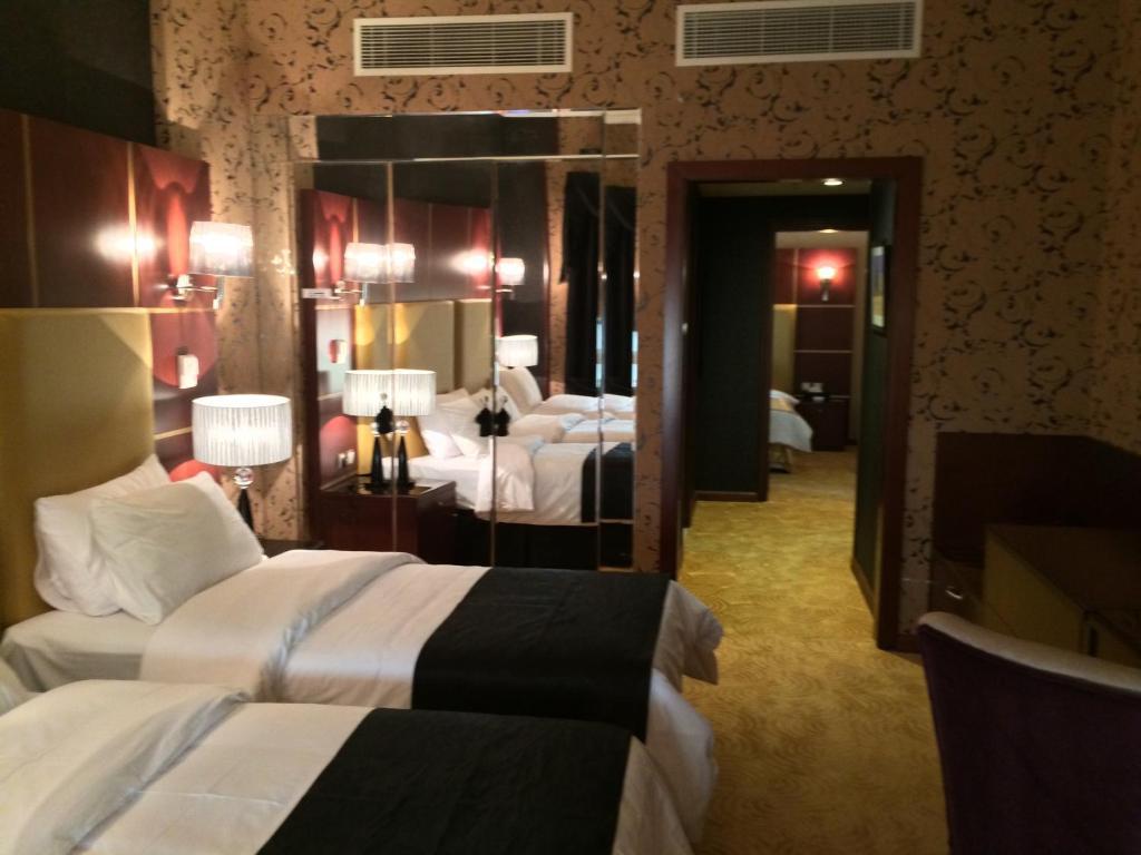 Kings Park Otel 3*