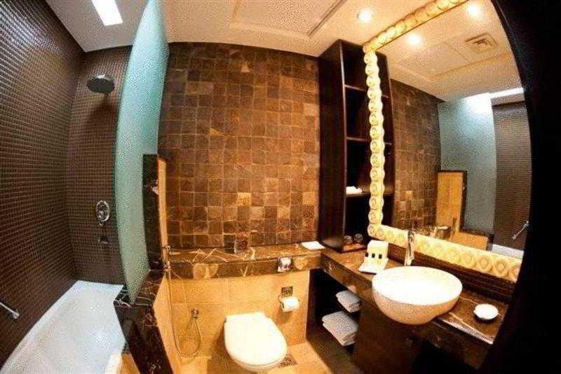 Park Dubai, An Edge By Rotana Aparthotel Dubai